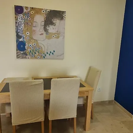 Apartment Duquesa Suites *